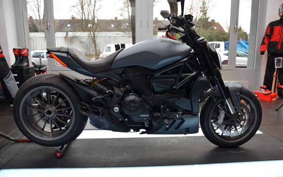 Gebrauchtmotorrad Ducati XDiavel - Bild 2