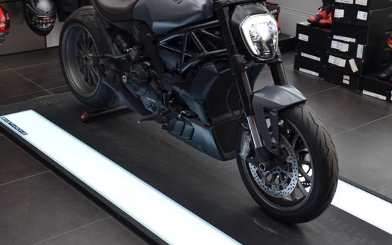 Gebrauchtmotorrad Ducati XDiavel - Bild 3