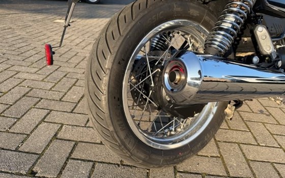 Gebrauchtmotorrad Moto Guzzi V7 Special - Bild 11