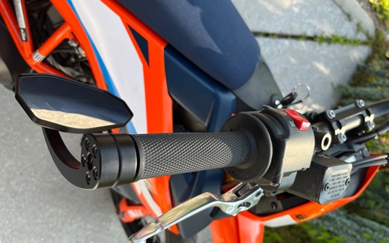 Gebrauchtmotorrad KTM 690 SMC R - Bild 4