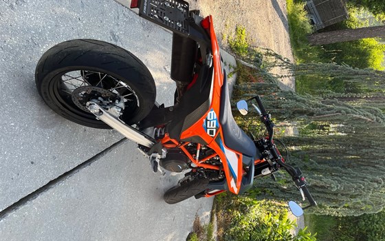Gebrauchtmotorrad KTM 690 SMC R - Bild 8