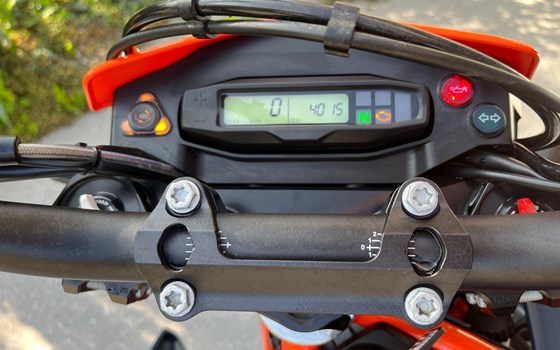 Gebrauchtmotorrad KTM 690 SMC R - Bild 9