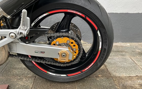 Gebrauchtmotorrad Ducati Monster 900 i.e. Dark - Bild 6