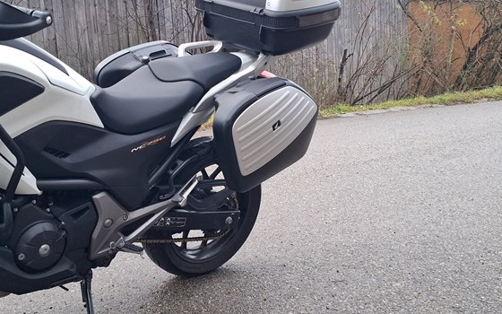 Gebrauchtmotorrad Honda NC750X DCT - Bild 4
