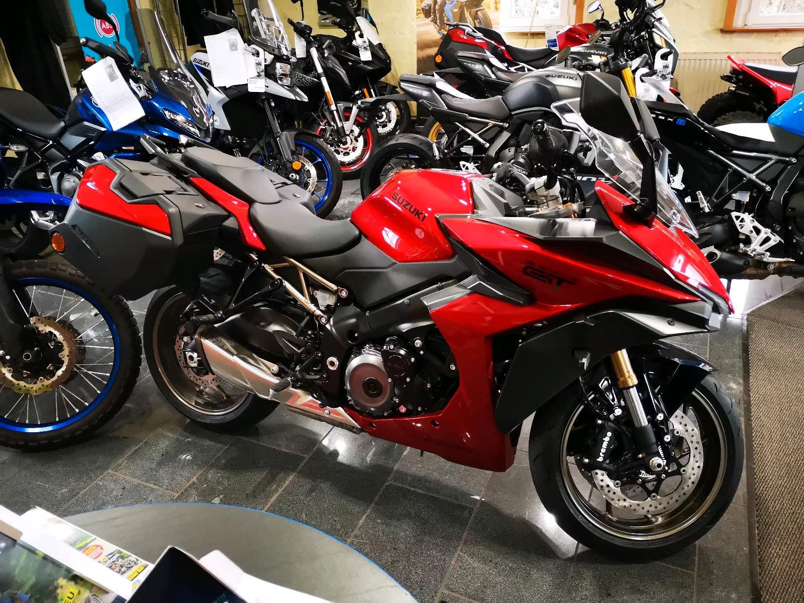 Suzuki GSX-S1000GT