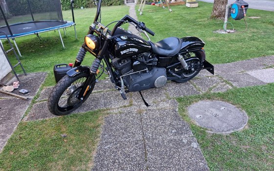 Gebrauchtmotorrad Harley-Davidson Dyna Street Bob FXDB - Bild 2