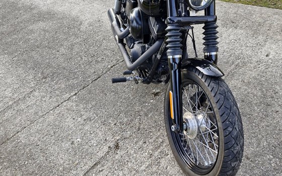 Gebrauchtmotorrad Harley-Davidson Dyna Street Bob FXDB - Bild 5