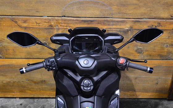 Neufahrzeug Yamaha XMAX 300 Tech MAX+ - Bild 3