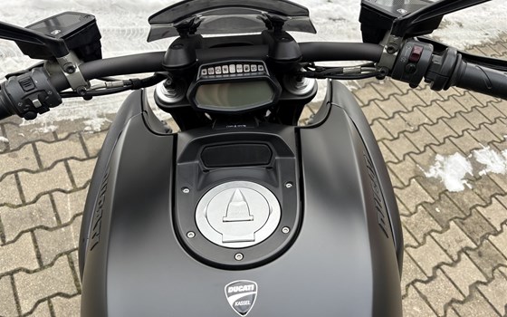 Gebrauchtmotorrad Ducati Diavel 1200 - Bild 3