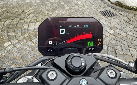 Gebrauchtmotorrad BMW S 1000 R - Bild 11