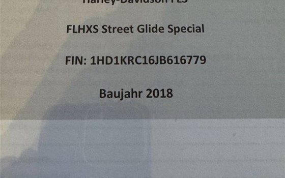 Gebrauchtmotorrad Harley-Davidson Street Glide FLHX - Bild 10