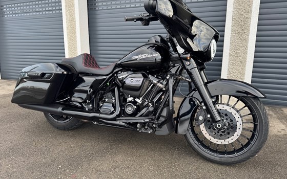 Gebrauchtmotorrad Harley-Davidson Touring Street Glide Special FLHXS - Bild 2