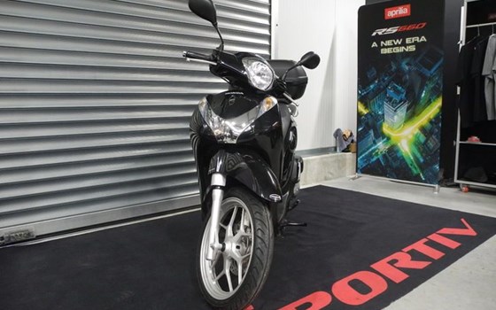 Gebrauchtmotorrad Honda SH125 - Bild 3