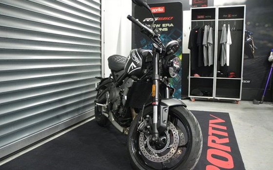 Gebrauchtmotorrad Triumph Trident 660 - Bild 4
