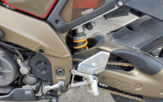 Gebrauchtmotorrad Aprilia Tuono V2 1000 - Bild 13