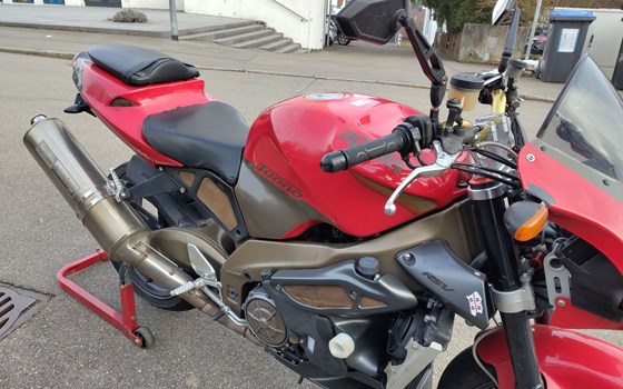 Gebrauchtmotorrad Aprilia Tuono V2 1000 - Bild 8