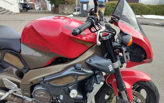 Gebrauchtmotorrad Aprilia Tuono V2 1000 - Bild 9