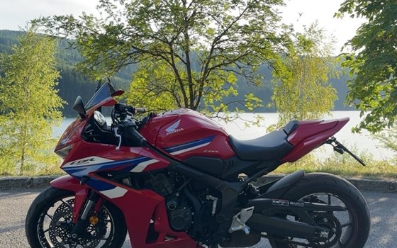 Gebrauchtmotorrad Honda CBR650R E-Clutch - Bild 11