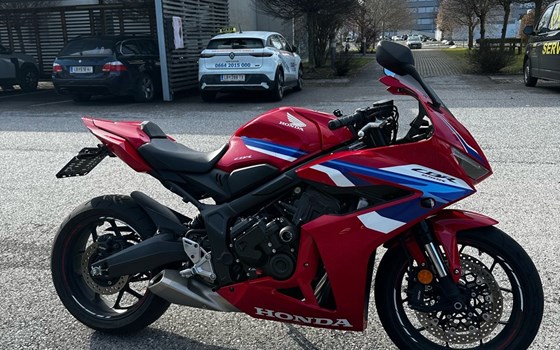 Gebrauchtmotorrad Honda CBR650R E-Clutch - Bild 1