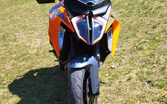 Gebrauchtmotorrad KTM 1290 Super Duke GT - Bild 2
