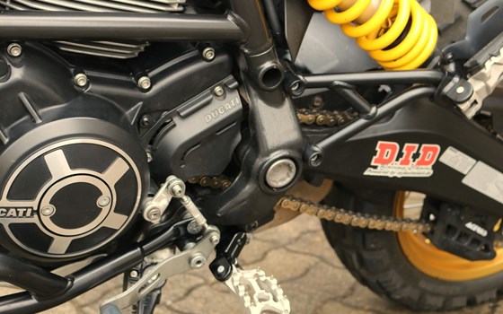 Gebrauchtmotorrad Ducati Scrambler Desert Sled - Bild 7