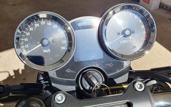 Gebrauchtmotorrad Kawasaki Z900 RS - Bild 5