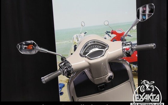 Neufahrzeug Vespa GTS 125 - Bild 11