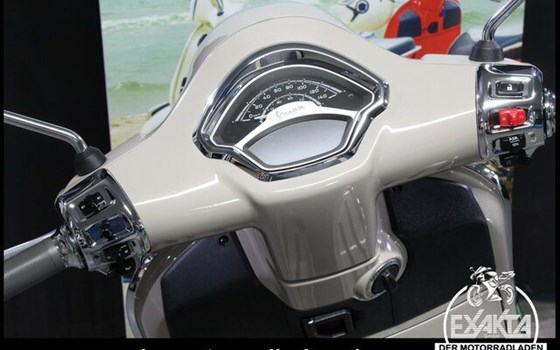Neufahrzeug Vespa GTS 125 - Bild 12