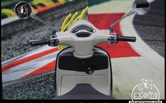 Gebrauchtmotorrad Vespa Primavera 125 Sport - Bild 10