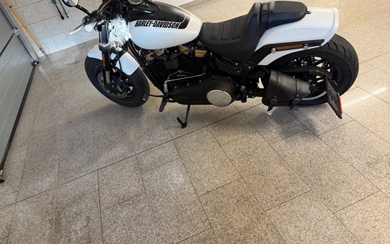 Gebrauchtmotorrad Harley-Davidson CVO Fat Bob FXDFSE - Bild 5