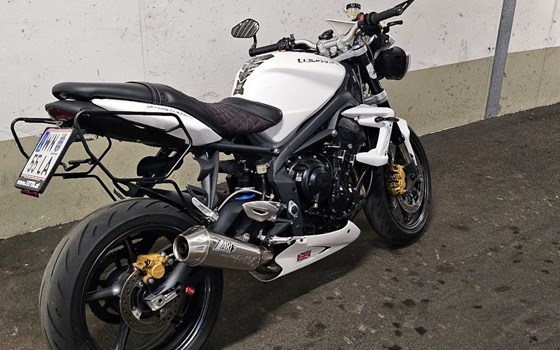 Gebrauchtmotorrad Triumph Street Triple 675 R - Bild 3