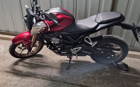 Gebrauchtmotorrad Honda CB125R - Bild 1