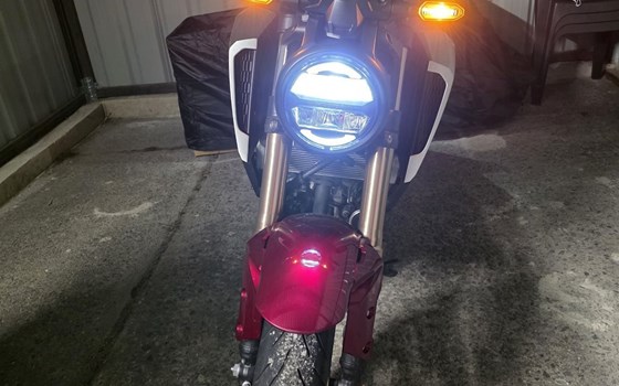 Gebrauchtmotorrad Honda CB125R - Bild 5