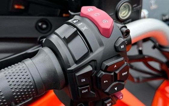 Neufahrzeug CFMOTO CFORCE 1000 Touring - Bild 9