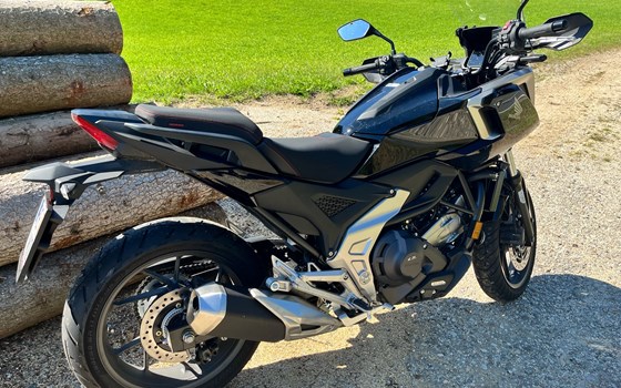 Gebrauchtmotorrad Honda NC750X DCT - Bild 1