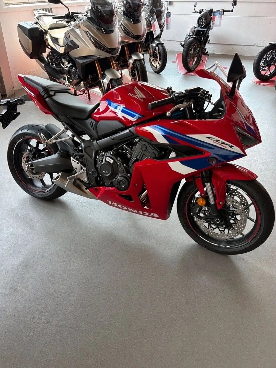 Honda CBR650R