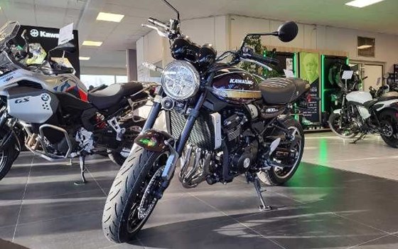 Gebrauchtmotorrad Kawasaki Z900 RS - Bild 1