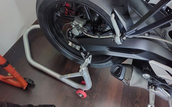 Gebrauchtmotorrad Triumph Street Triple 765 RS - Bild 5