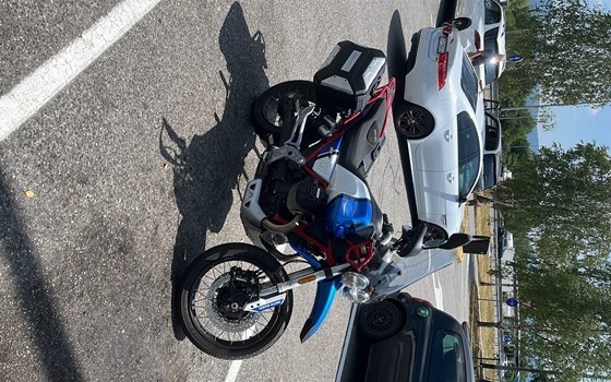 Gebrauchtmotorrad Moto Guzzi V85 TT Evoactive Graphics - Bild 1