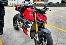 Gebrauchte Ducati Streetfighter V4 S