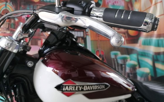 Gebrauchtmotorrad Harley-Davidson Softail Slim FLSL - Bild 6