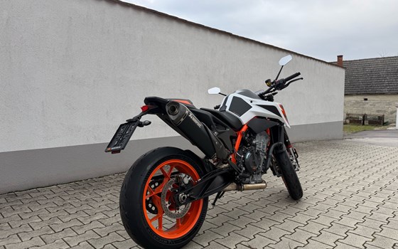 Gebrauchtmotorrad KTM 890 Duke R - Bild 4