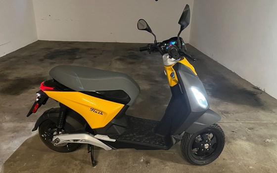 Gebrauchtmotorrad Piaggio 1 + - Bild 1
