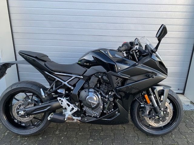Suzuki GSX-8R