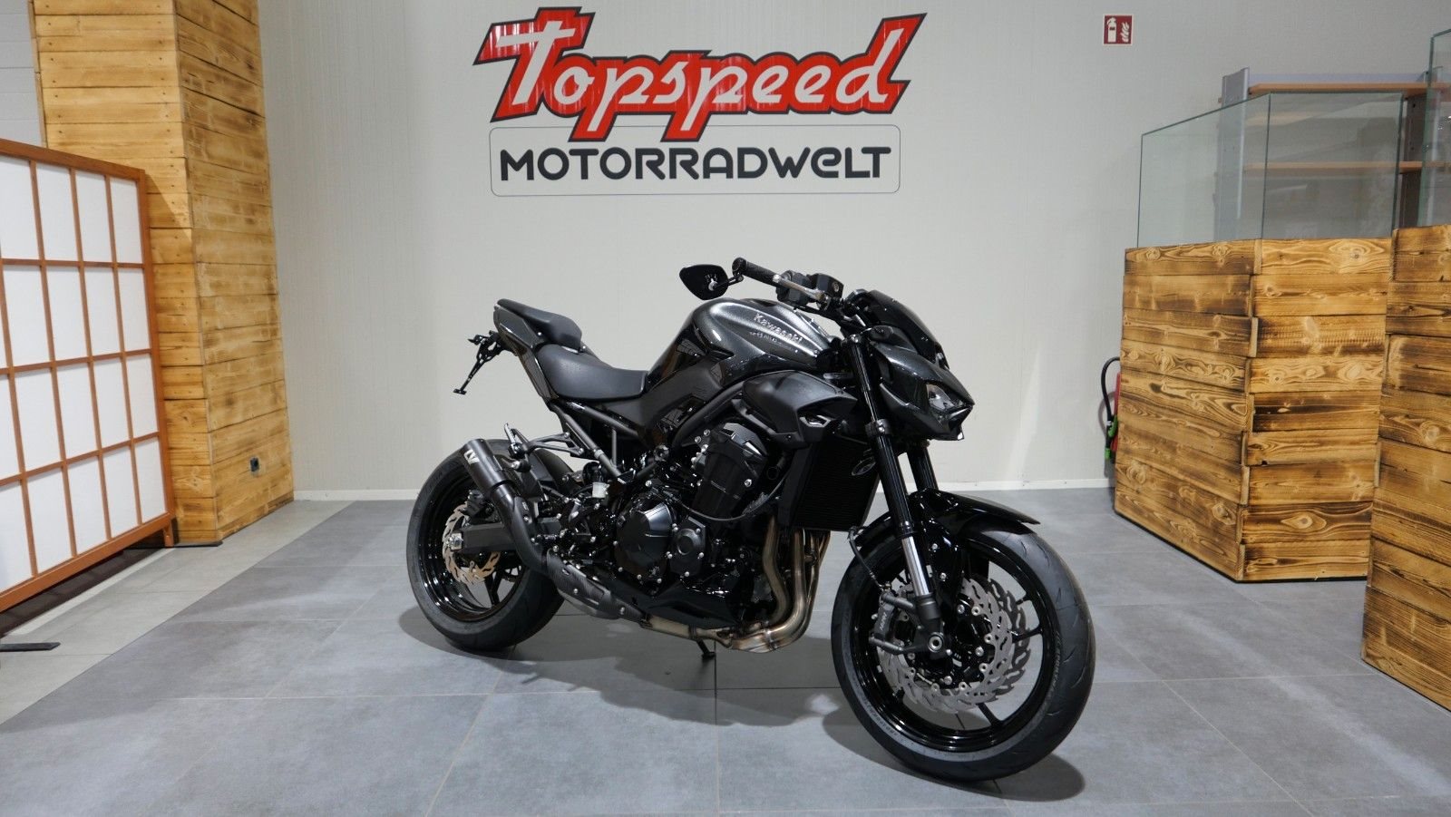 Kawasaki Z900 
