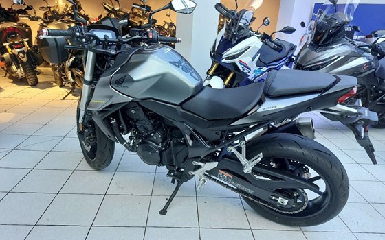 Gebrauchtmotorrad Honda CB750 Hornet - Bild 3