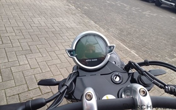 Neufahrzeug Moto Guzzi V9 Bobber - Bild 13