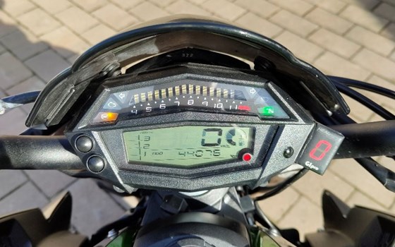 Gebrauchtmotorrad Kawasaki Z1000 - Bild 11