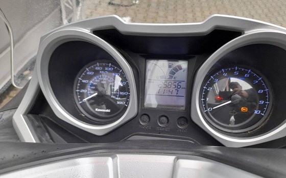 Gebrauchtmotorrad Kawasaki J300 - Bild 4