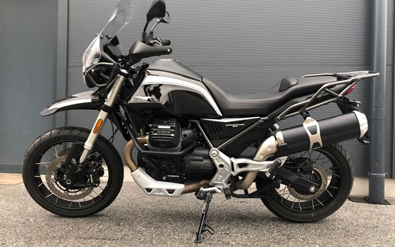 Gebrauchtmotorrad Moto Guzzi V85 TT Guardia d'Onore - Bild 1